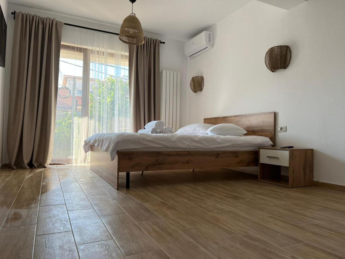 Al Mare Hotel Констанца Стая снимка